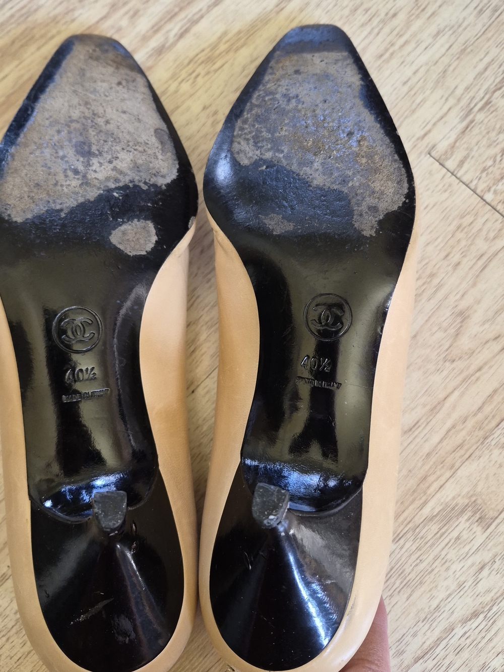 Chanel Beige and Black Cap-Toe Ballet heels - Picture 6 of 8